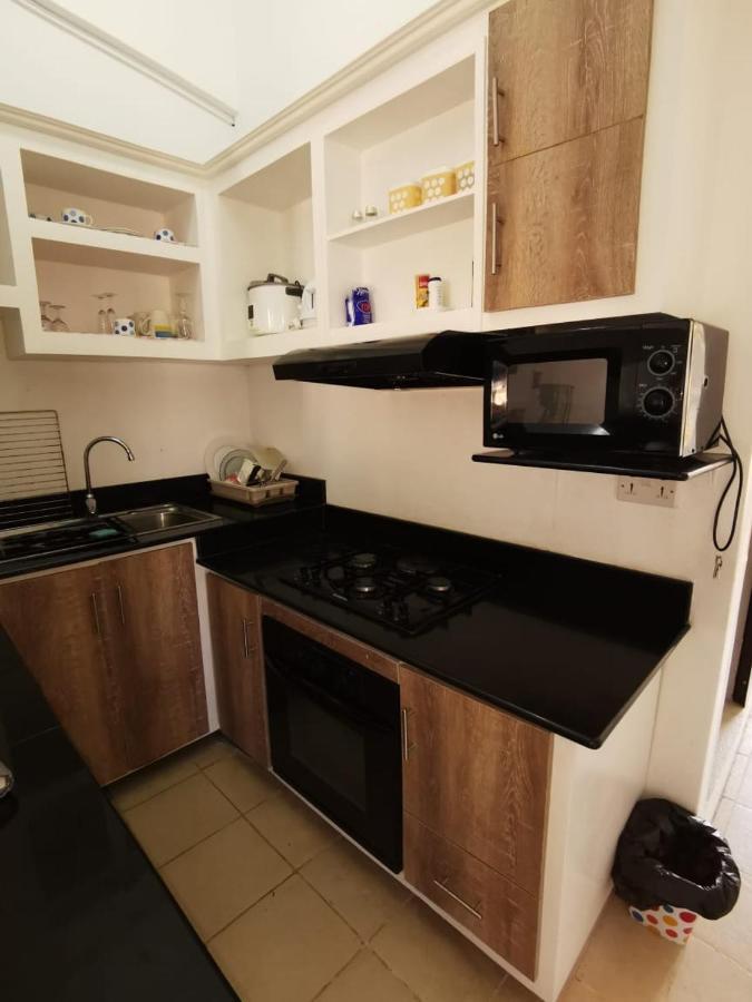 Rayon Vert Bleuphorie Beach Apartment Flic-en-Flacq Exterior foto
